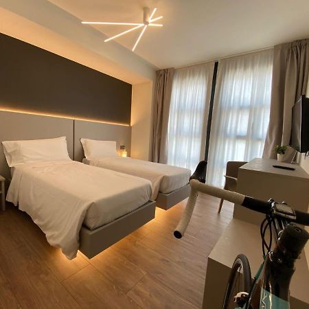 Fly Bike Hotel Trento Eksteriør bilde