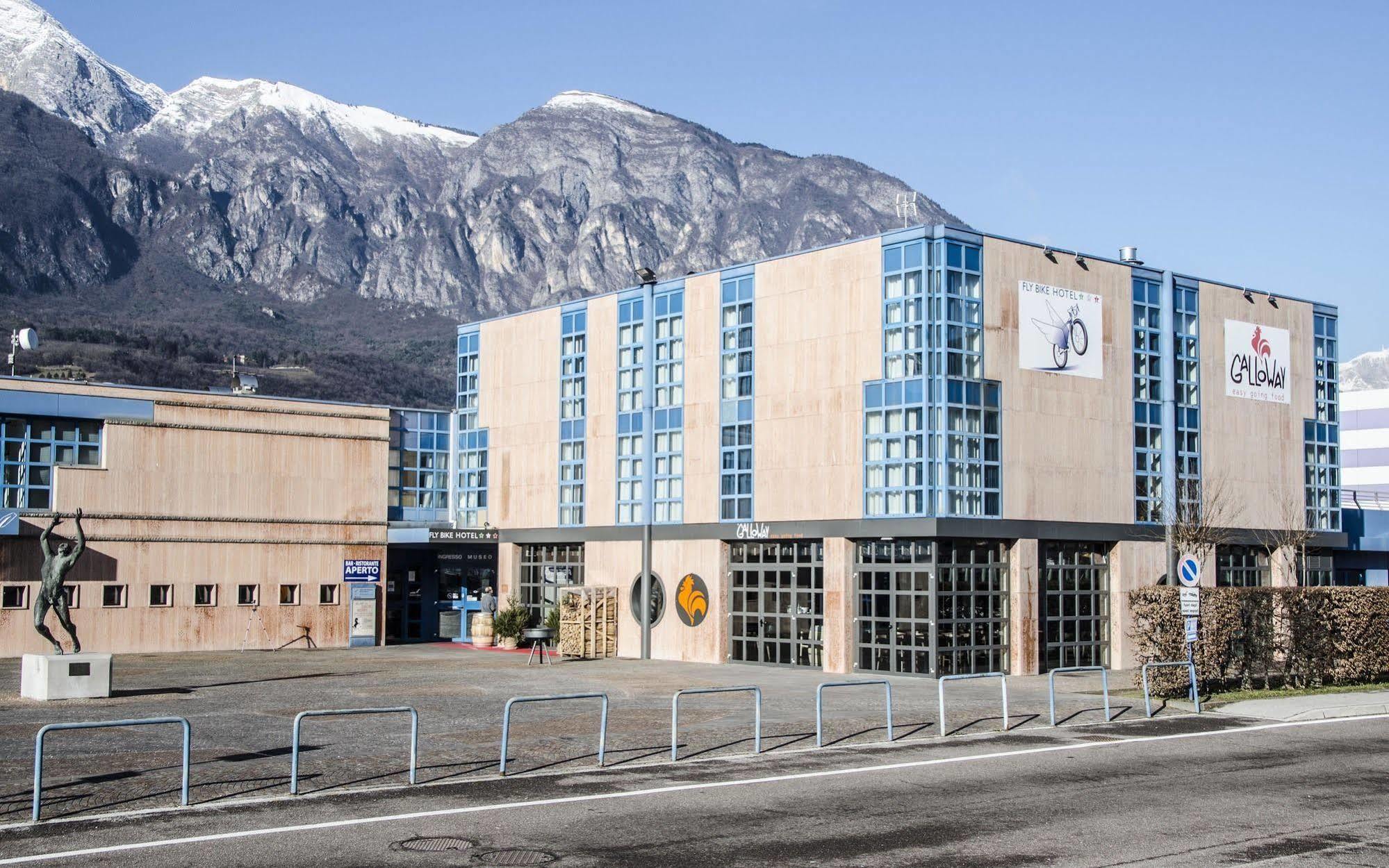 Fly Bike Hotel Trento Eksteriør bilde